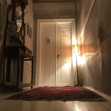 Efnan Butik 2* Çeşme